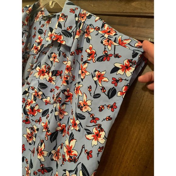 WOMEN'S PLUS SIZE TOP 2X - Picture 2 of 4